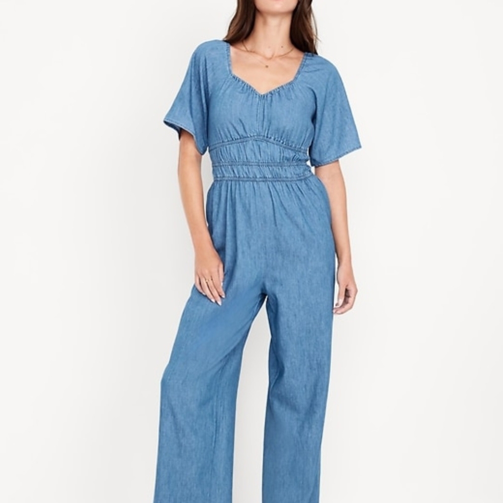 Old Navy Waist Defined Smocked Denim Jumpsuit Petite Medium Worn Once Excellent